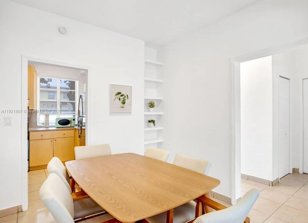 301 86th St 1, Miami Beach, FL 33141