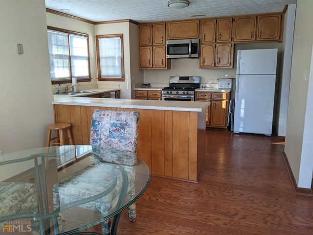 137 Hilo Road, Fayetteville, GA 30215