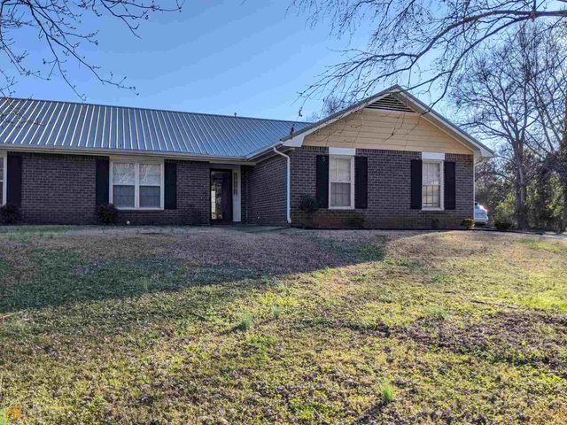 137 Hilo Road, Fayetteville, GA 30215