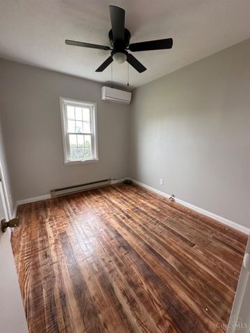 9 Sugar Street, Sinking Spring, OH 45172