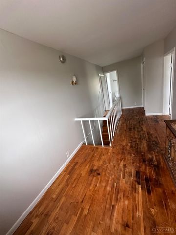 9 Sugar Street, Sinking Spring, OH 45172