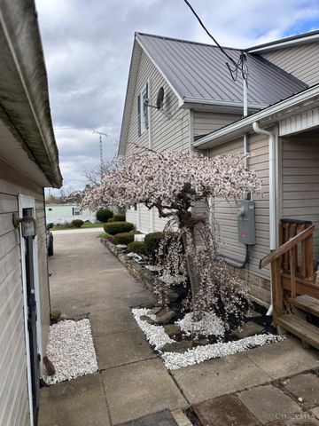 9 Sugar Street, Sinking Spring, OH 45172