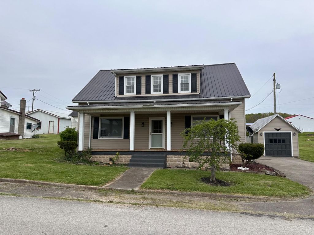 9 Sugar Street, Sinking Spring, OH 45172