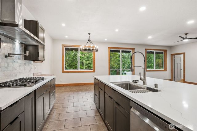 4311 E Mason Lake Dr W, Grapeview, WA 98546