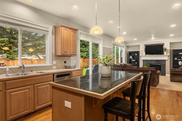 23703 SE 284th Street, Maple Valley, WA 98038