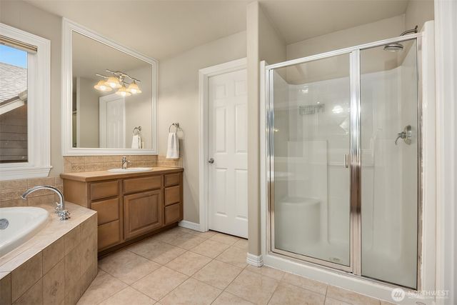 23703 SE 284th Street, Maple Valley, WA 98038