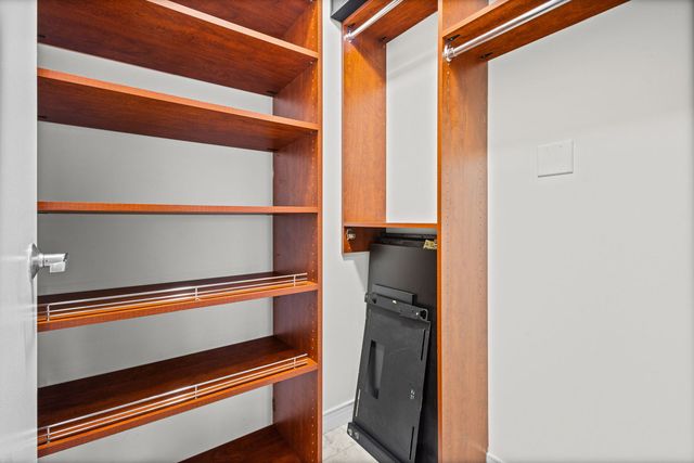 512 N McClurg Court 1410, Chicago, IL 60611