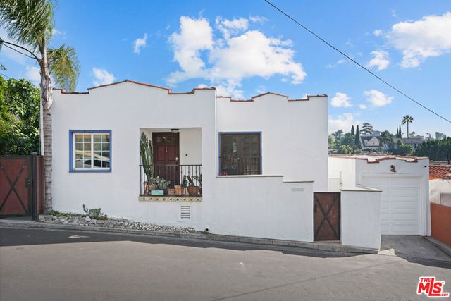 1326 Laveta Terrace, Los Angeles, CA 90026