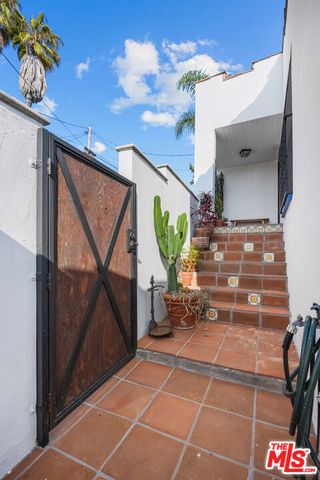 1326 Laveta Terrace, Los Angeles, CA 90026