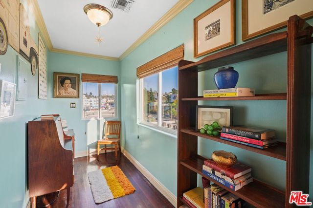 1326 Laveta Terrace, Los Angeles, CA 90026