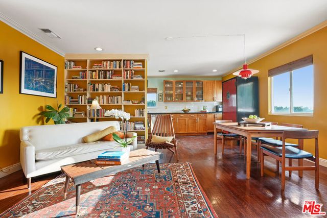 1326 Laveta Terrace, Los Angeles, CA 90026
