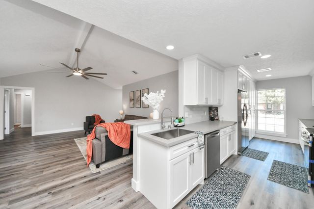 741 E Amherst Lane, Deer Park, TX 77536