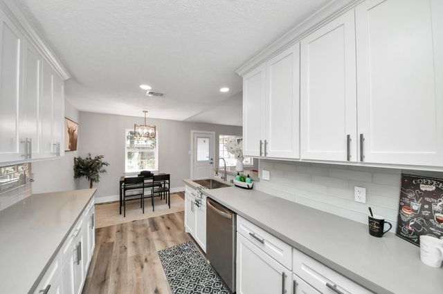 741 E Amherst Lane, Deer Park, TX 77536