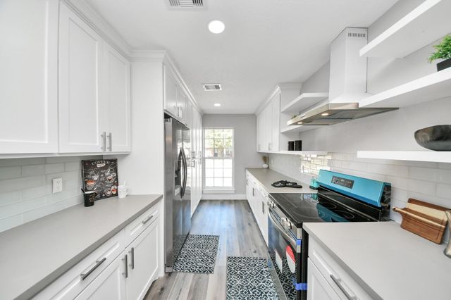 741 E Amherst Lane, Deer Park, TX 77536