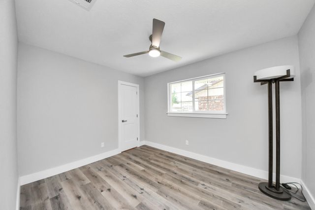 741 E Amherst Lane, Deer Park, TX 77536
