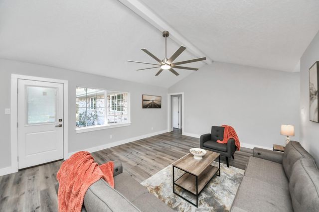 741 E Amherst Lane, Deer Park, TX 77536