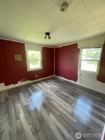 7727 47th Avenue NE, Marysville, WA 98270