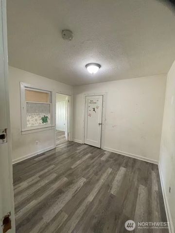 7727 47th Avenue NE, Marysville, WA 98270