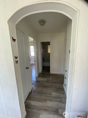 7727 47th Avenue NE, Marysville, WA 98270