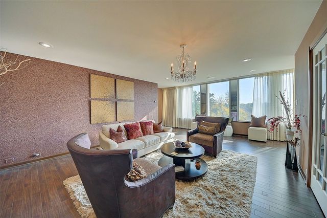 2222 1st Avenue NE 507, Cedar Rapids, IA 52402