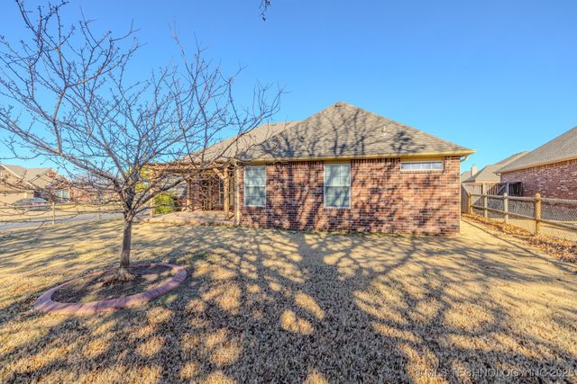 11400 E 102nd Street North, Owasso, OK 74055