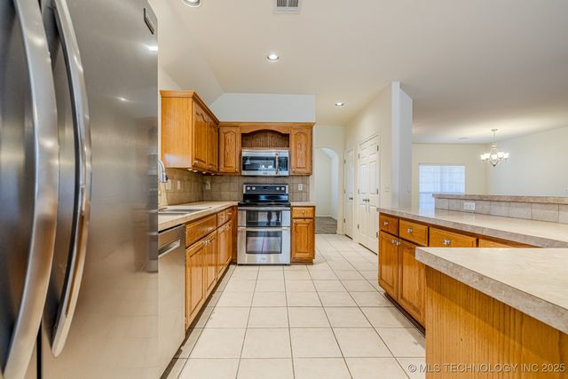 11400 E 102nd Street North, Owasso, OK 74055