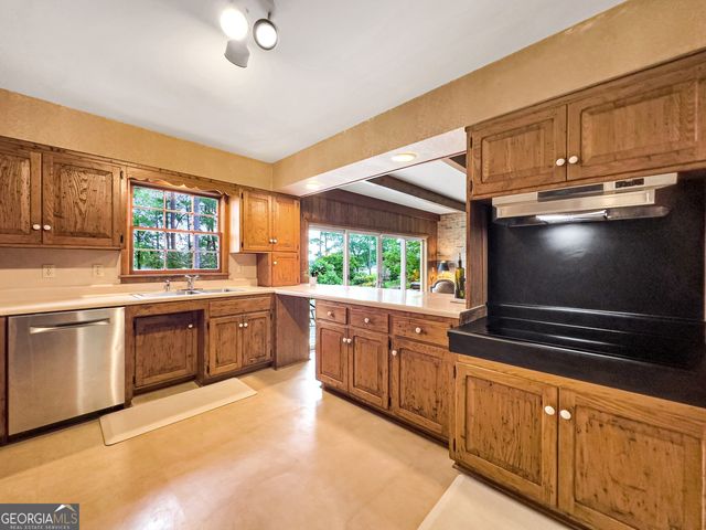 3006 Emerald Drive, Jonesboro, GA 30236