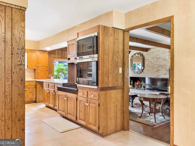 3006 Emerald Drive, Jonesboro, GA 30236