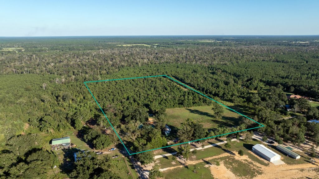 N Smokey Cove Road, Singer, LA 70660