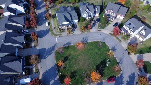 201 Cooper Ledge Cir, Franklin, TN 37064