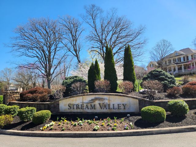 201 Cooper Ledge Cir, Franklin, TN 37064