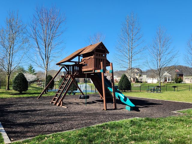 201 Cooper Ledge Cir, Franklin, TN 37064