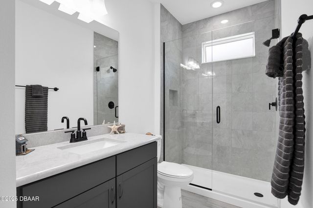 853 Bama Breeze Drive, Daytona Beach, FL 32124