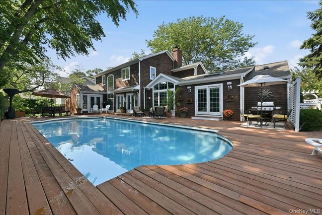 130 Fairview Road, Massapequa, NY 11758