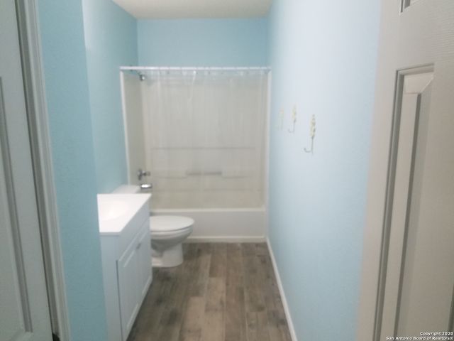 261 SAMANTHA DR, Schertz, TX 78154