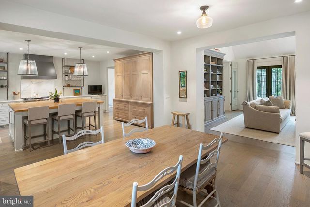 5205 WOODLAWN AVE, Chevy Chase, MD 20815