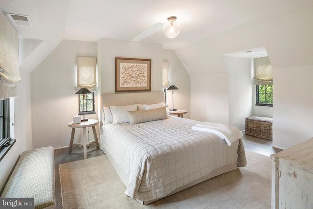 5205 WOODLAWN AVE, Chevy Chase, MD 20815