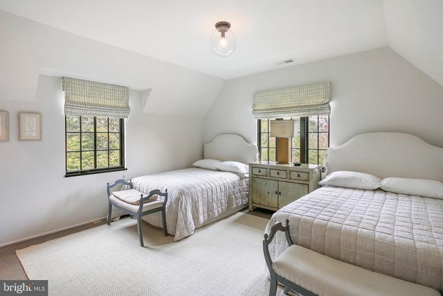 5205 WOODLAWN AVE, Chevy Chase, MD 20815