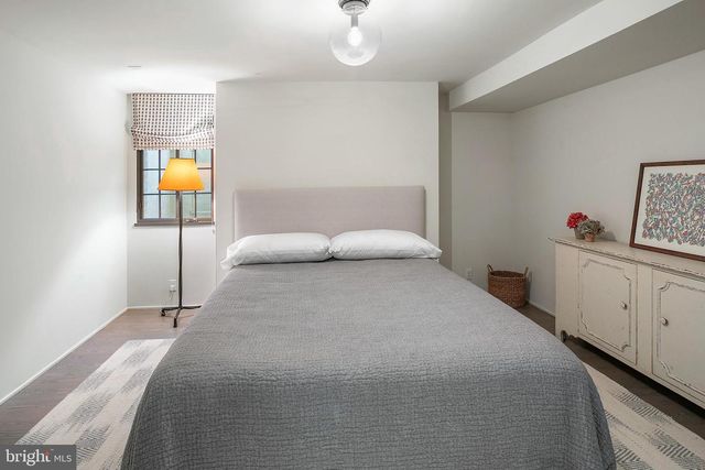 5205 WOODLAWN AVE, Chevy Chase, MD 20815