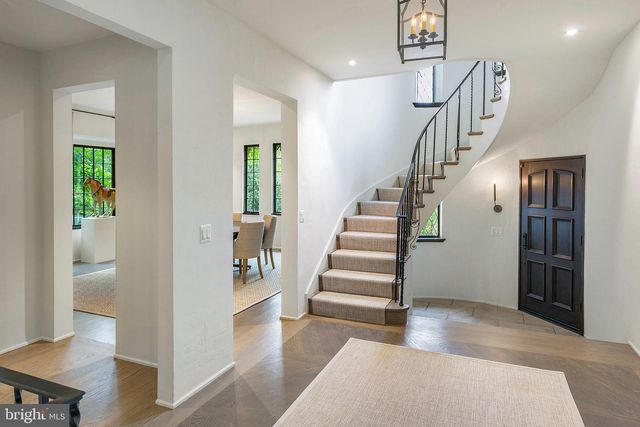 5205 WOODLAWN AVE, Chevy Chase, MD 20815