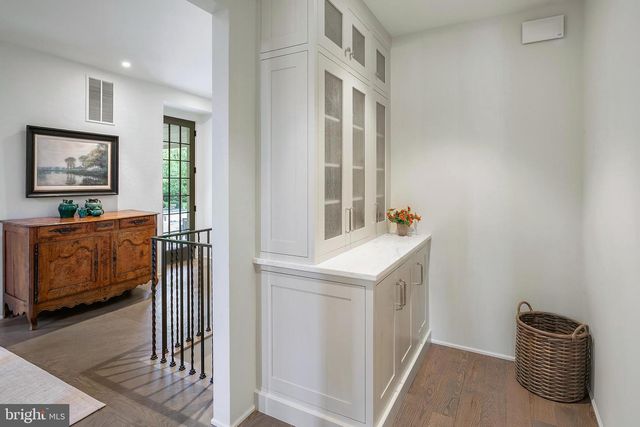 5205 WOODLAWN AVE, Chevy Chase, MD 20815