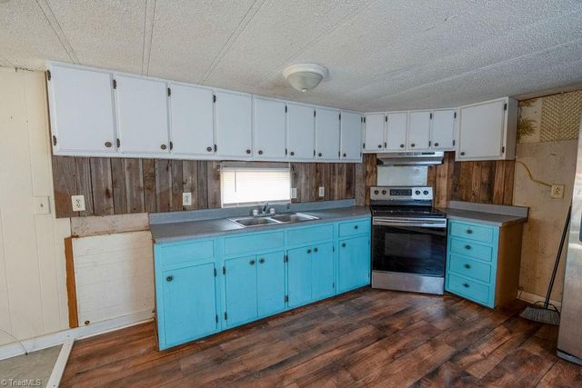 106 Daniels Dell Lane, Mount Airy, NC 27030