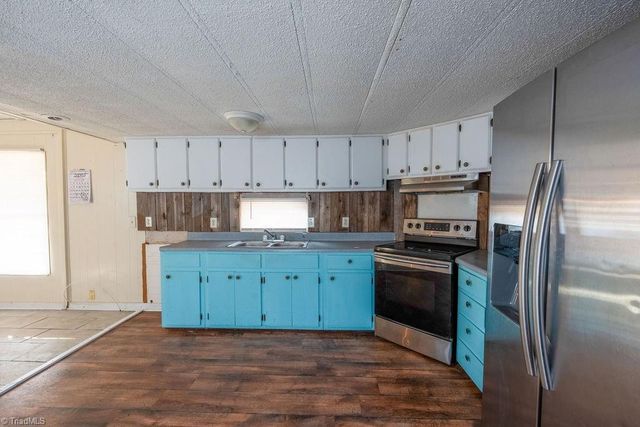 106 Daniels Dell Lane, Mount Airy, NC 27030