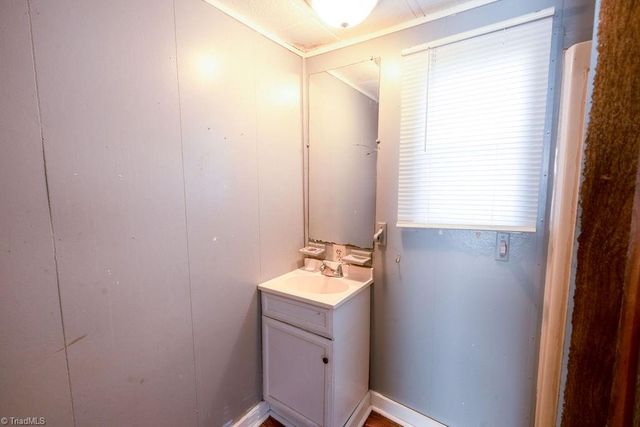 106 Daniels Dell Lane, Mount Airy, NC 27030