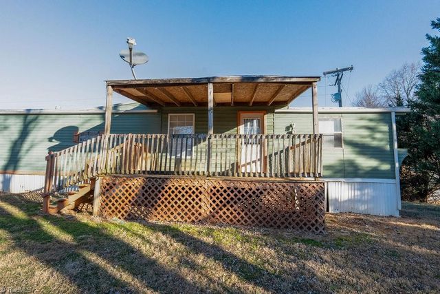 106 Daniels Dell Lane, Mount Airy, NC 27030