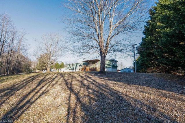 106 Daniels Dell Lane, Mount Airy, NC 27030