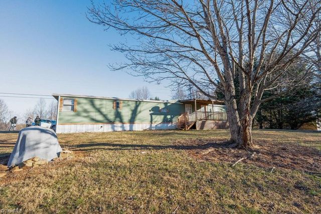 106 Daniels Dell Lane, Mount Airy, NC 27030