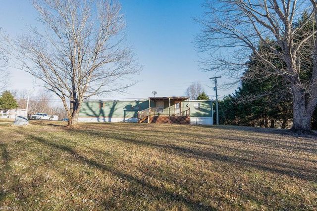 106 Daniels Dell Lane, Mount Airy, NC 27030