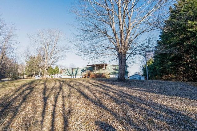 106 Daniels Dell Lane, Mount Airy, NC 27030