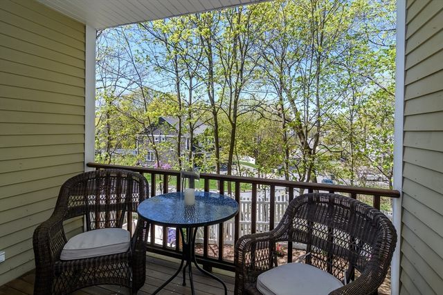 7 Westview Ave 7, Natick, MA 01760